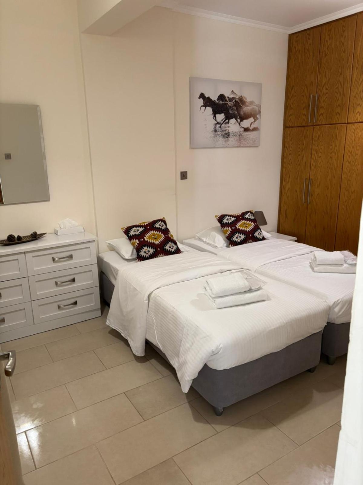 Paphos 2 Bedroom Apartment, Zygos Centre Block D - By Imh Travel & Tours מראה חיצוני תמונה